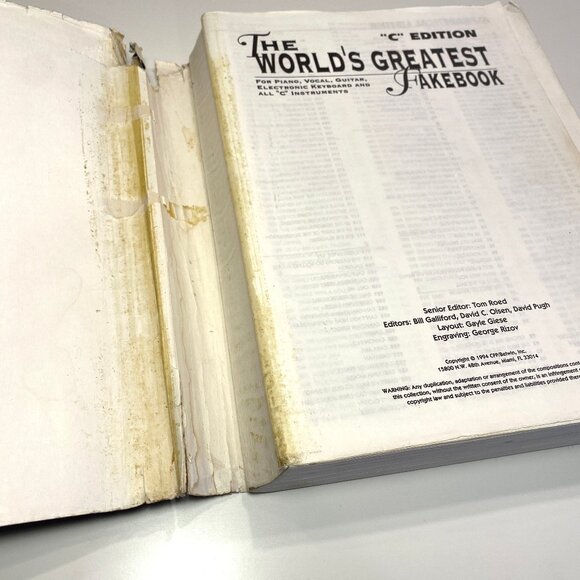 The Worlds Greatest Fakebook, Over 1200 Great Songs, by CPP/Belwin Inc. - Picture 3 of 6